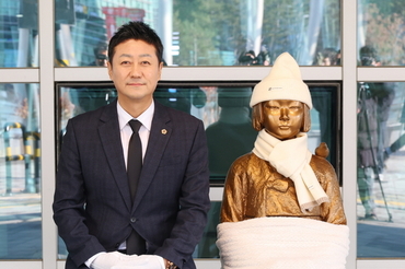 김진경 도의장, ‘평화의 소녀상’ 건립 7주년 추모