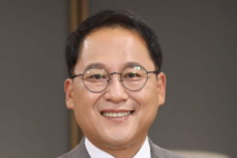 수업 중 휴대전화 사용 제한 명문화… 경기도의회 안광률 발의 조례 상임위 통과