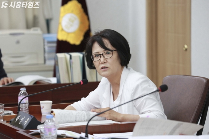 시흥시의회 국민의당 박선옥 시의원(라 선거구) 사진제공:시흥시의회