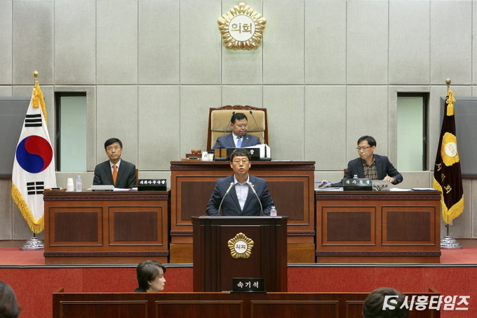 22일 시흥시의회 본회의에서 5분발언 중인 박춘호 시의원
