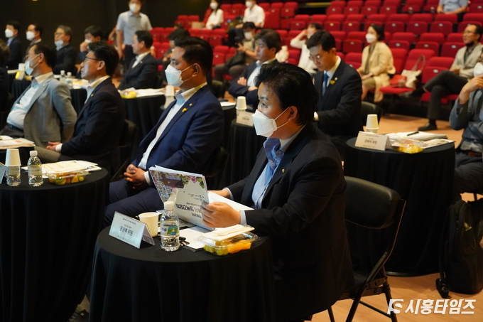 오류동 행복주택 주거복지 행복간담회에 참석한 문정복 국회의원