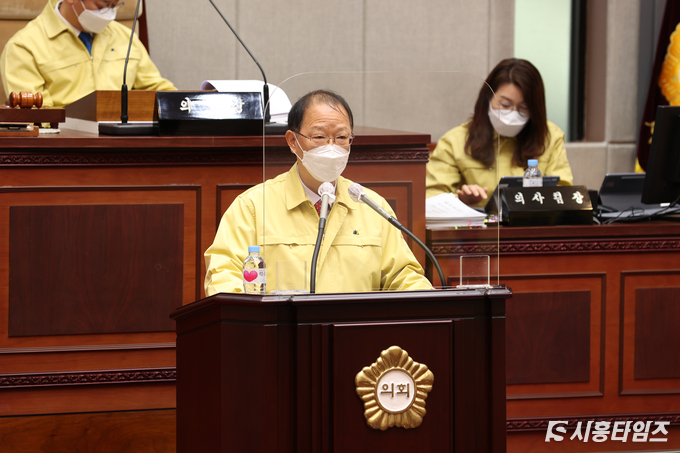 5분 발언하는 성훈창 시의원. 자료제공: 시흥시의회
