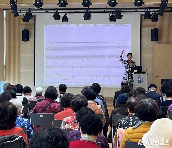 자료제공: 시흥시노인종합복지관