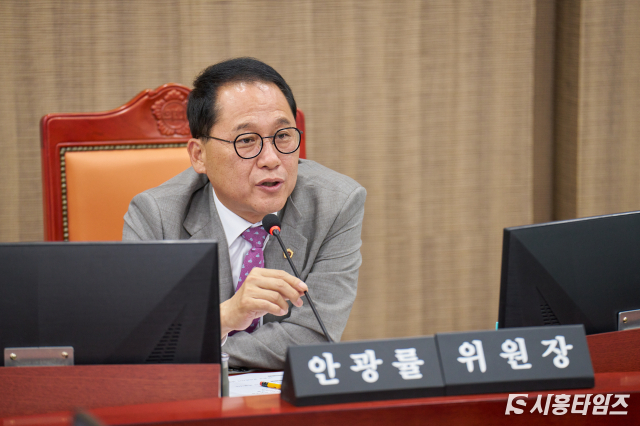 안광률 경기도의회 교육기획위원장